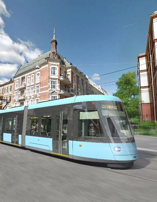 Nytt trikkesett som kjører forbi frogner på sommeren